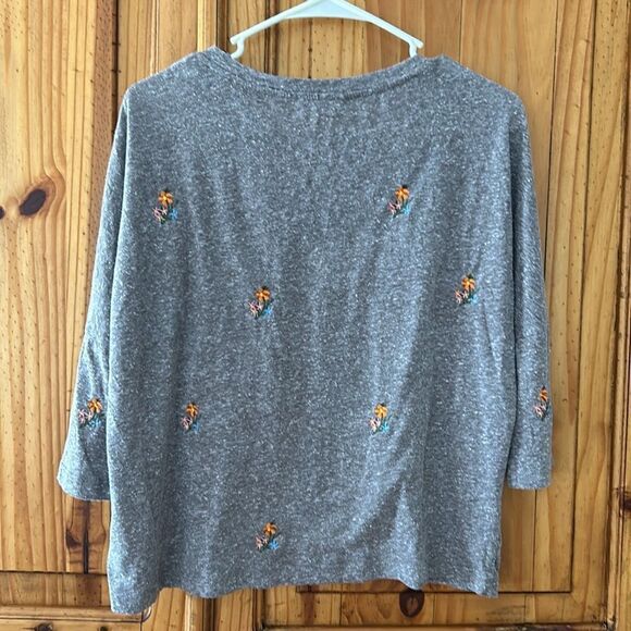 ****** 5 for $25 Workshop Republic Clothing Embroidered Knit Top - Picture 4 of 5